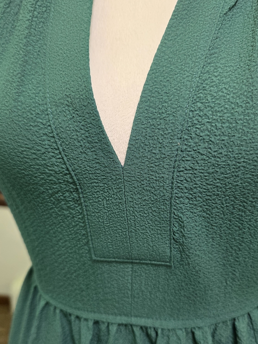 Calvin Klein Flutter-Sleeve Tiered Mini Dress - Picture 3 of 12